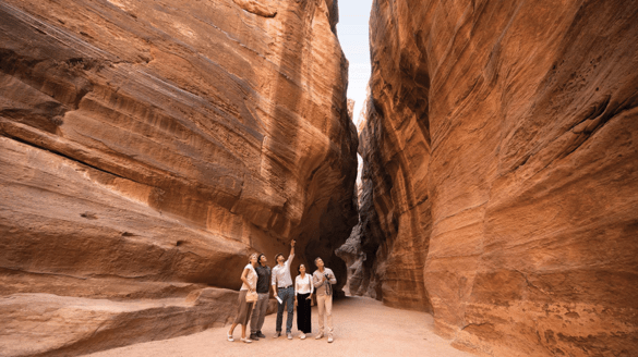 Hapag-Lloyd Europa 2 Expert Excursions.png